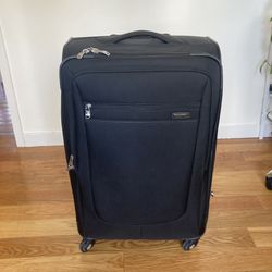 Free Suitcase -broken Handle