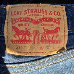 Levis
