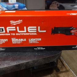 New Milwaukee M18 Fuel Reciprocating Saw (Tool Only)