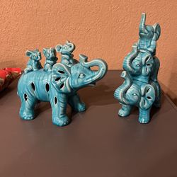 Elephants 