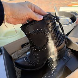 Boots Free Bird