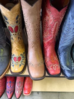 NEW MANY SIZES AVAILABLE COWBOY BOOTS LADIES $50