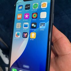 Fully Functional.    Just Cracked Front Screen. 