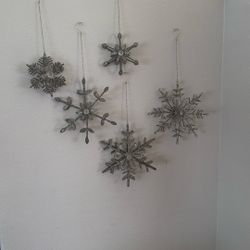Hanging Beaded Snowflakes 