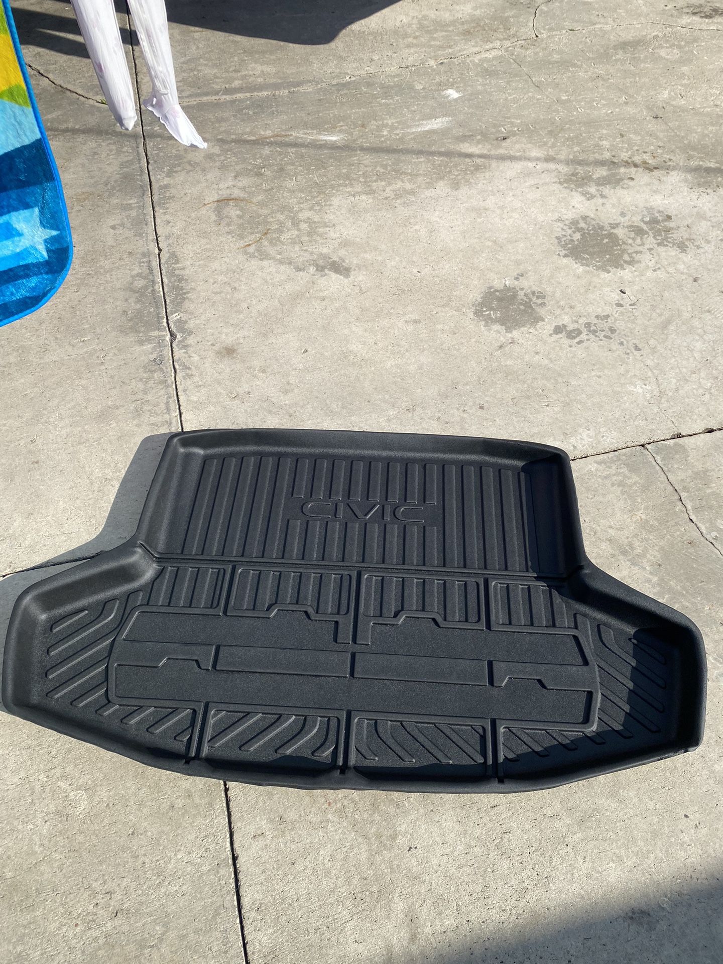 2022/2025 Honda Civic Sedan Trunk Mat Oem