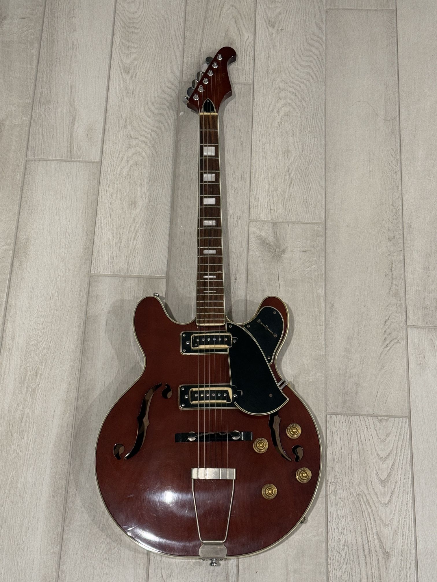 Vintage 1970s Hollowbody Electric Guitar Made in Japan