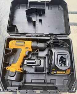 Dewalt 3/8” Drill Kit