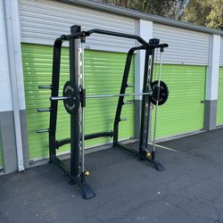 Commercial Smith Machine - Heavy-Duty Gym Equipment, Smooth Linear Bearings, Excellent Condition
