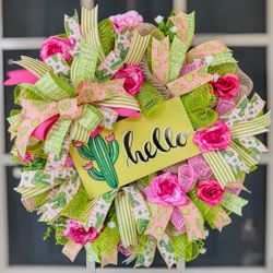 Large Bright Welcome Wreath 
