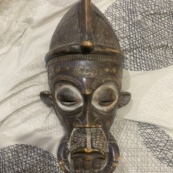 African mask