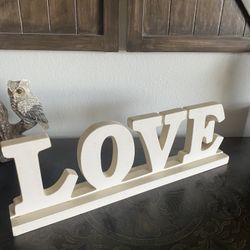 Wooden Love Shelf Sitter Sign 