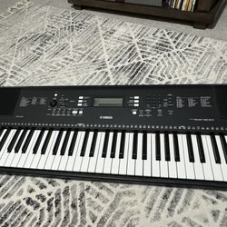 Yamaha EW300 Keyboard 