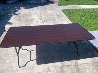 Folding table: 6’ long