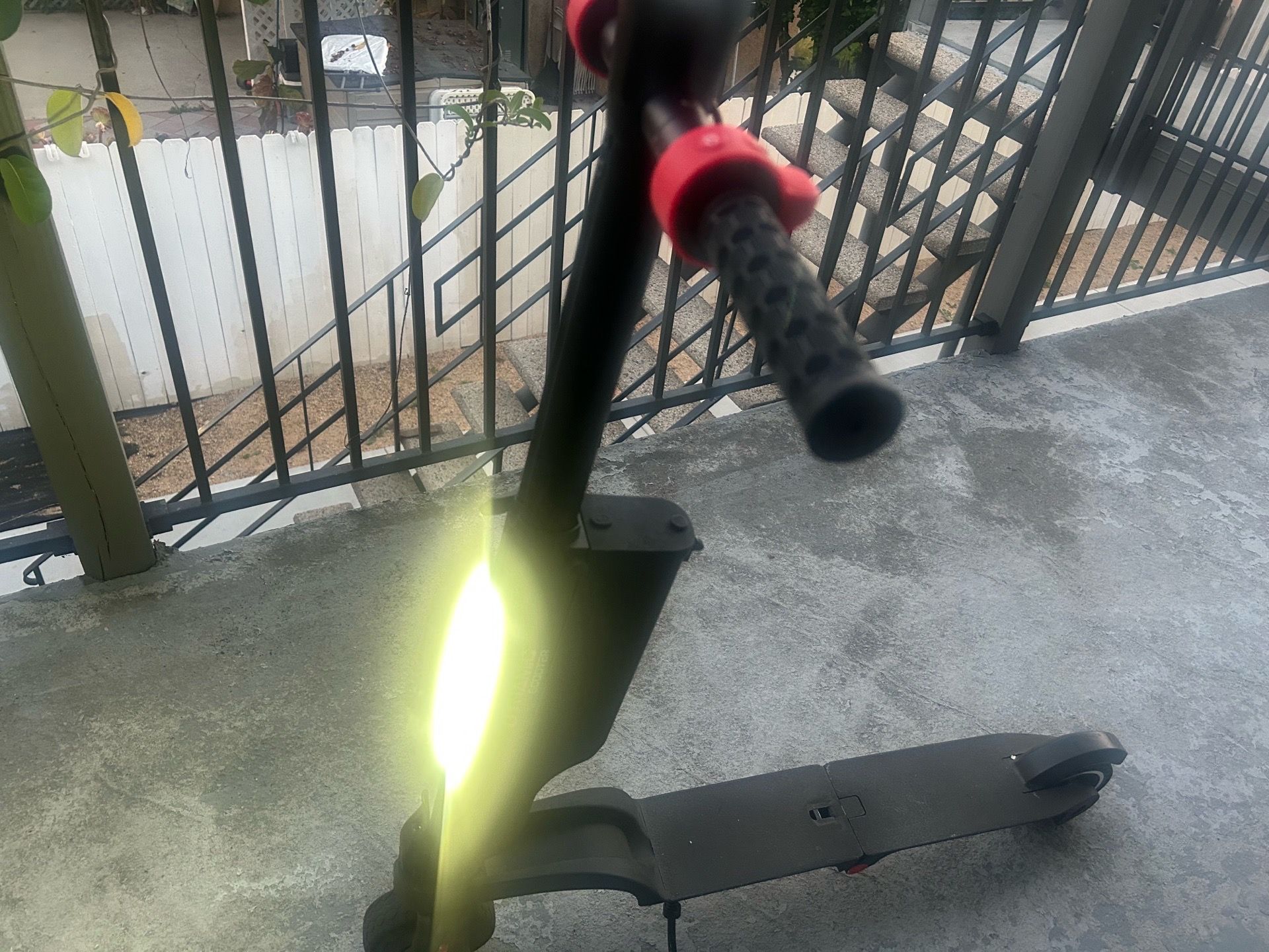 Dynamic Model B foldable electric scooter