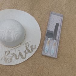Bride Sun Hat & Beach Wedding cake Cutter 