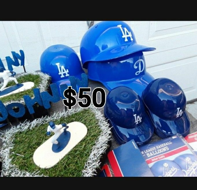 $50 Dodgers Birthday Party, Decorations (Everything Together)