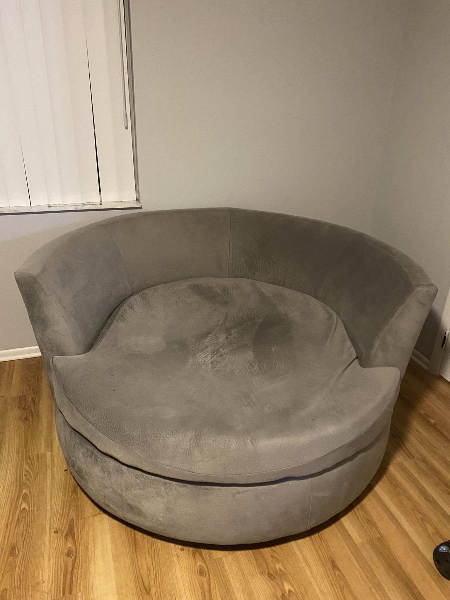 Round Couch