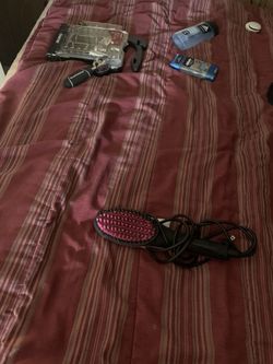 Hairbrush straightens Hair