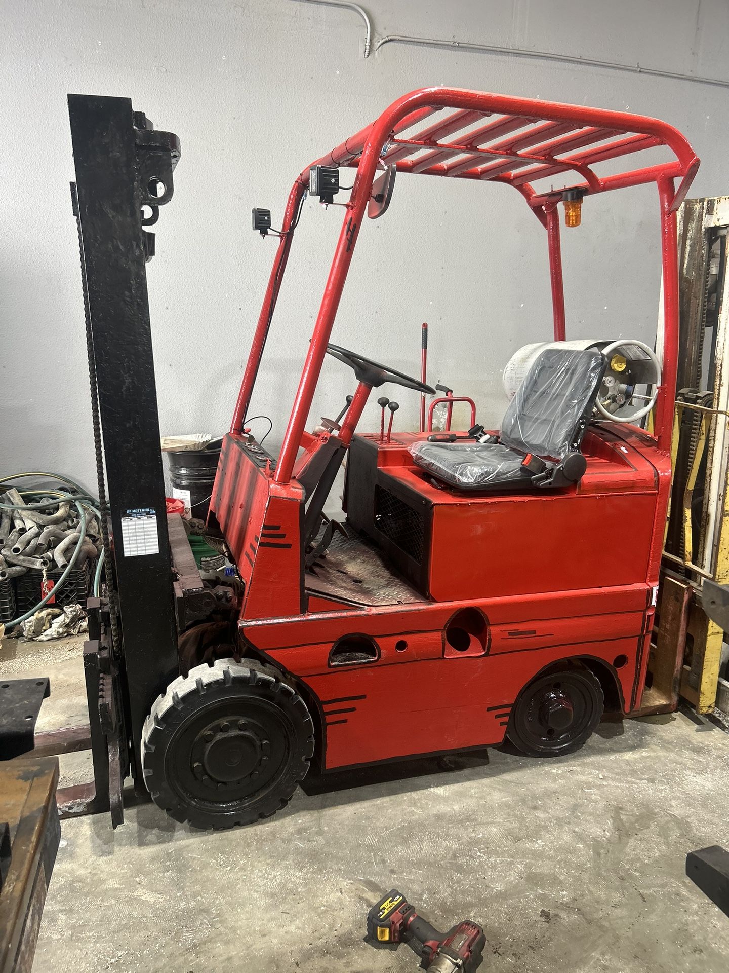 Yale Forklift For Sale. Great For Shop Or Home
