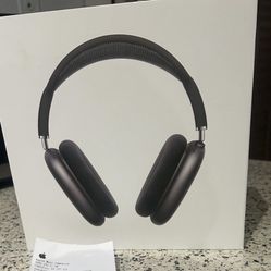 Apple AirPods Max 2nd Generation USB-C Midnight sleek design (KF6G6CWV6M)