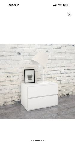 Set of 2 nightstands