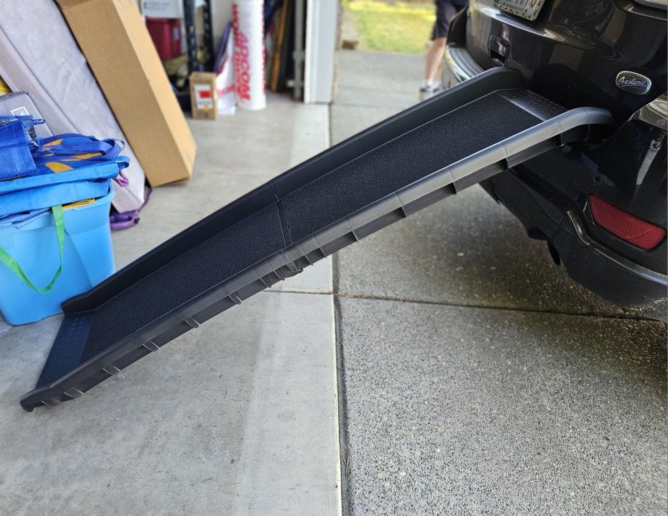 Brand New Petsafe Ramp