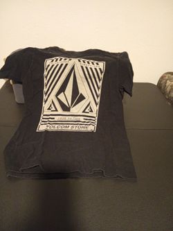 Volcom Stone Graphic T-Shirt men's size S $3