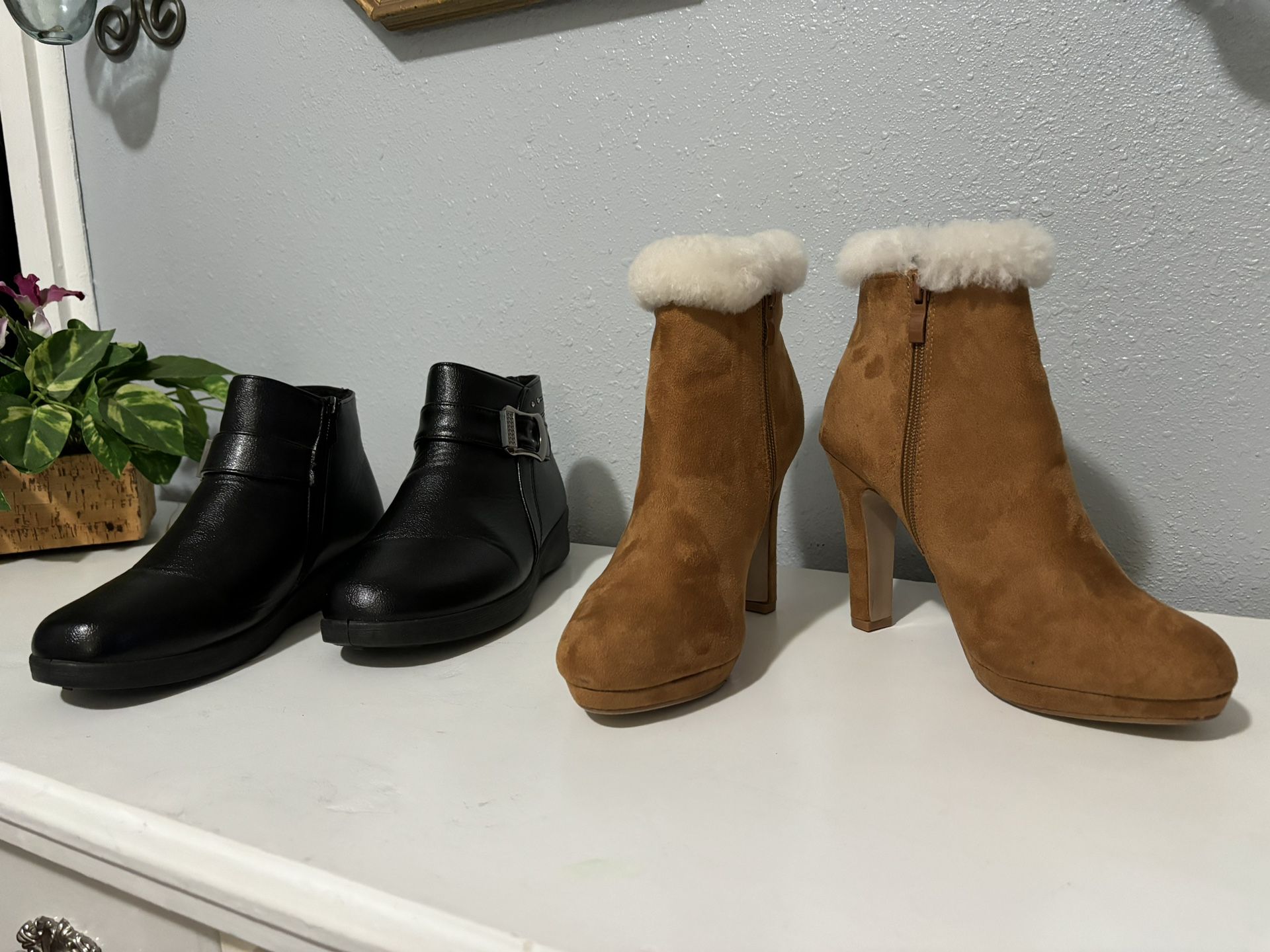 Women Black And Brown Boots