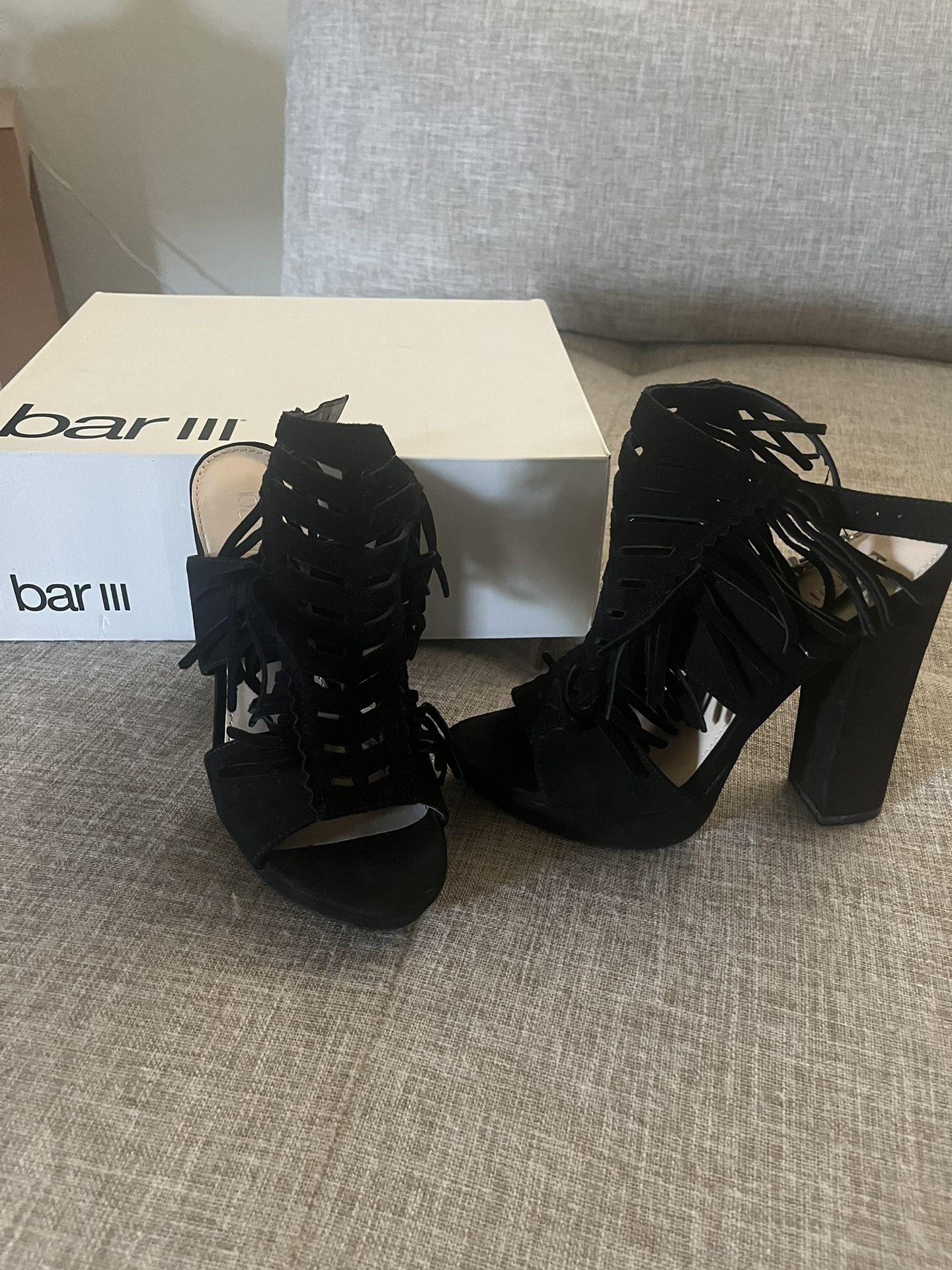 Bar 111 Fringe Suede Pumps