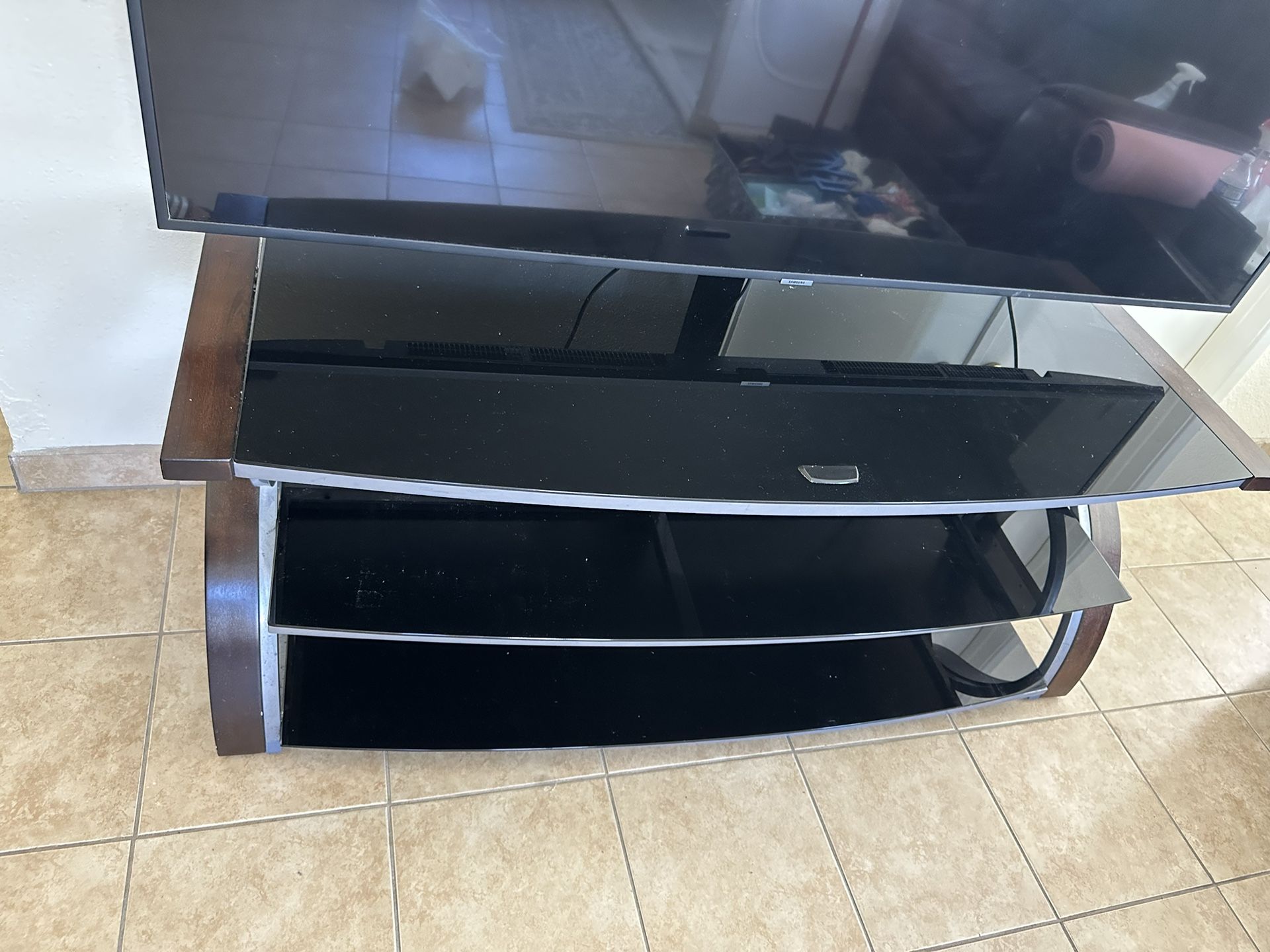 Tv Stand For Sale ***TV NOT INCLUDED