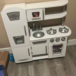 Play Kitchen