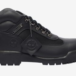 Timberland Boys Field Boots Size.6