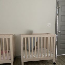 Babyletto origami Mini Crib Guc 