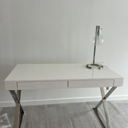 Desk & Matching lamps