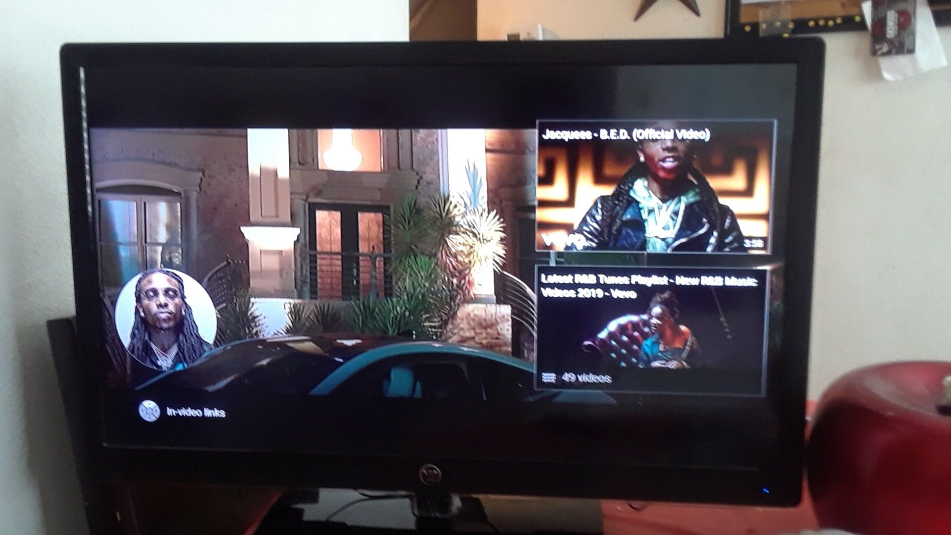 32 inch westinghouse led tv like new