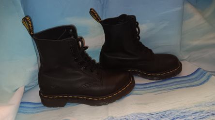 Doc Martens Docs Black Leather Boots US 5 L