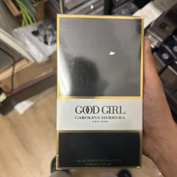 Good Girl Carolina Herrera