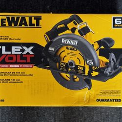 FLEXVOLT 60V MAX Cordless Brushless 7-1/4 in. Wormdrive Style Circular