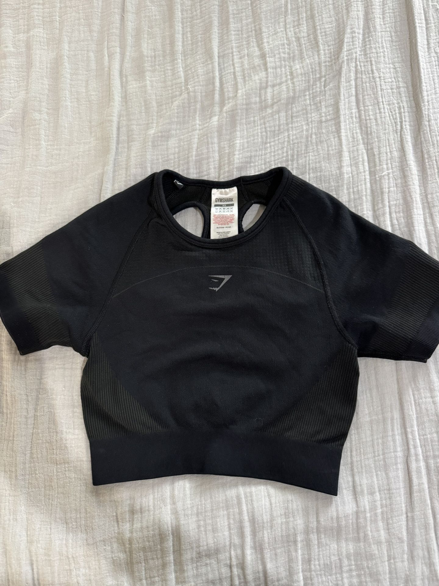 GYMSHARK black cropped top