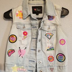 Sleeveless Jean Jacket 