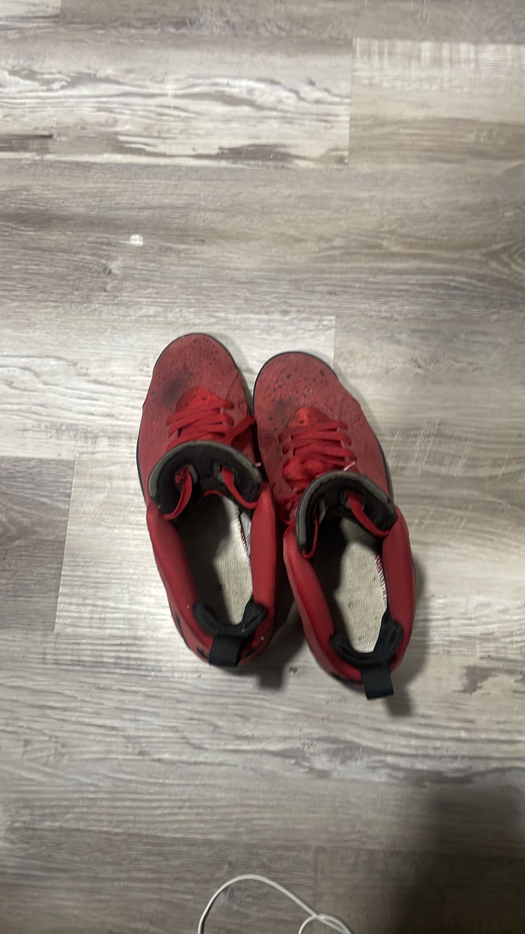 Jordan mvp size 8.5 fits like an 9