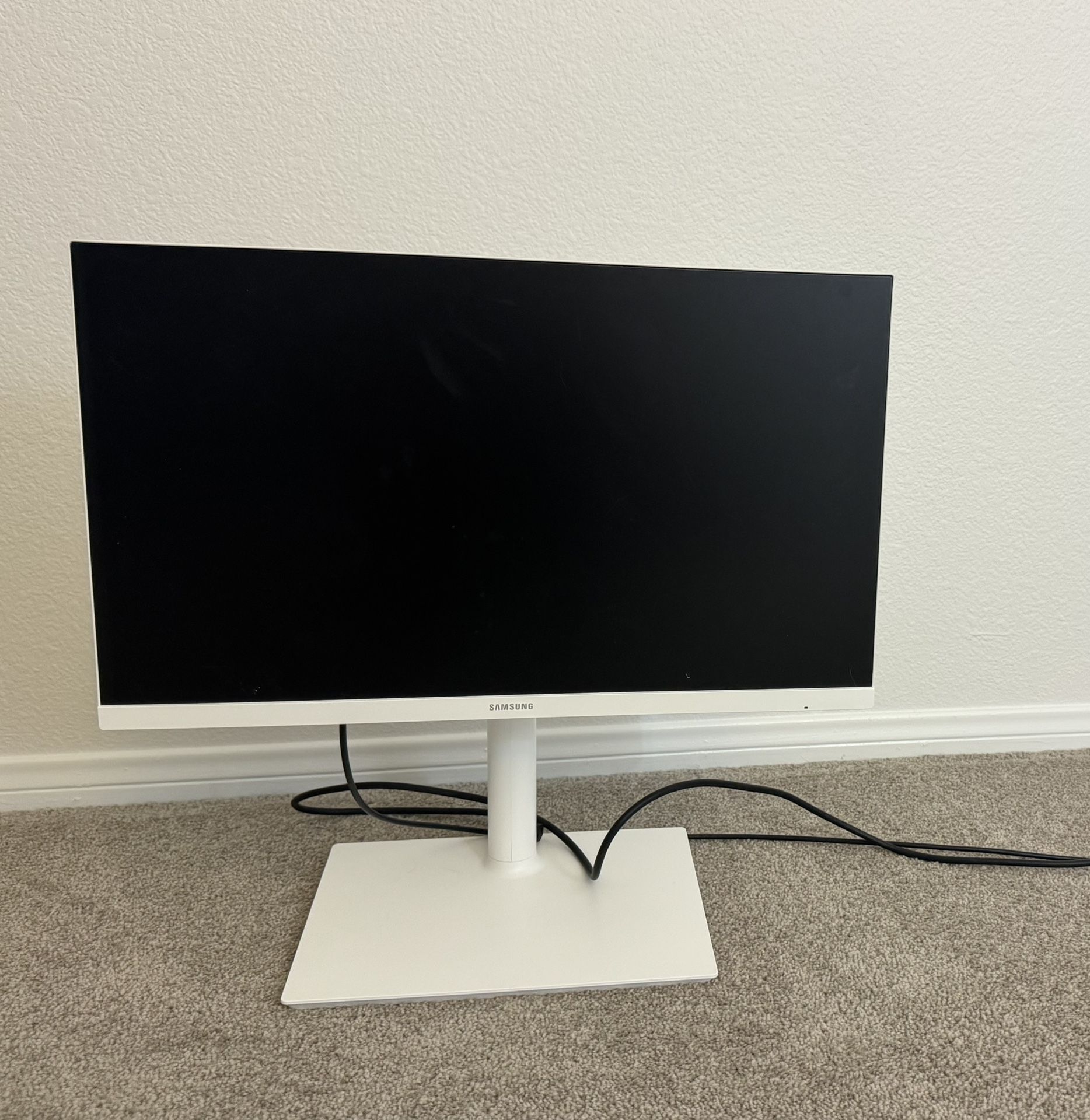 Samsung Monitor 23.8 Inches 16:9 ratio
