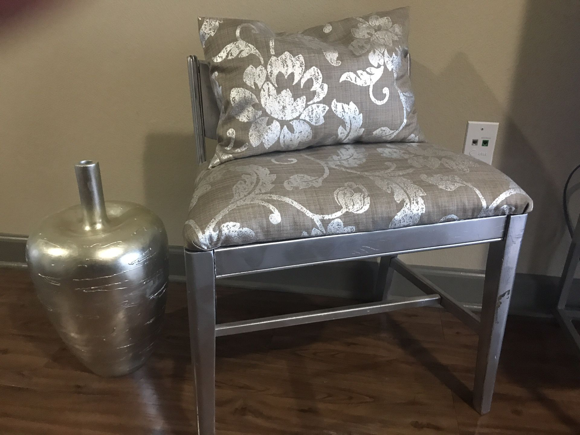 Estate Sell. Everything must go. Contemporary Chair and Vase. Best a Offer