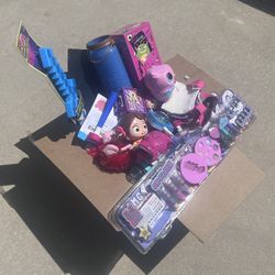 Box of toys (must take all)