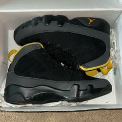 Dark Charcoal University Gold 9 Jordan