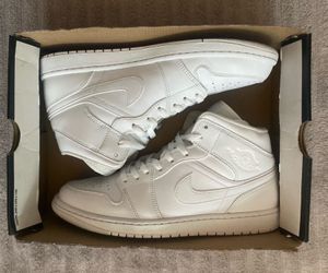 Men’s Jordan 1 Midtop 11