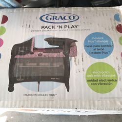 Graco Pack And Play Bassinet Changing Table 