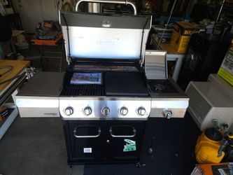 Nexgrill Gourmet Pro 5 Burner Grill