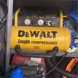 Dewalt Compressor 