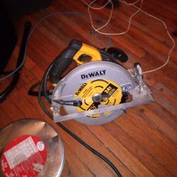 DeWalt 110 Volt Saw